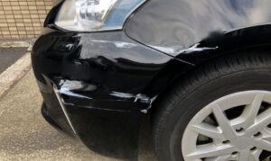 車体のこすりキズのイメージ画像